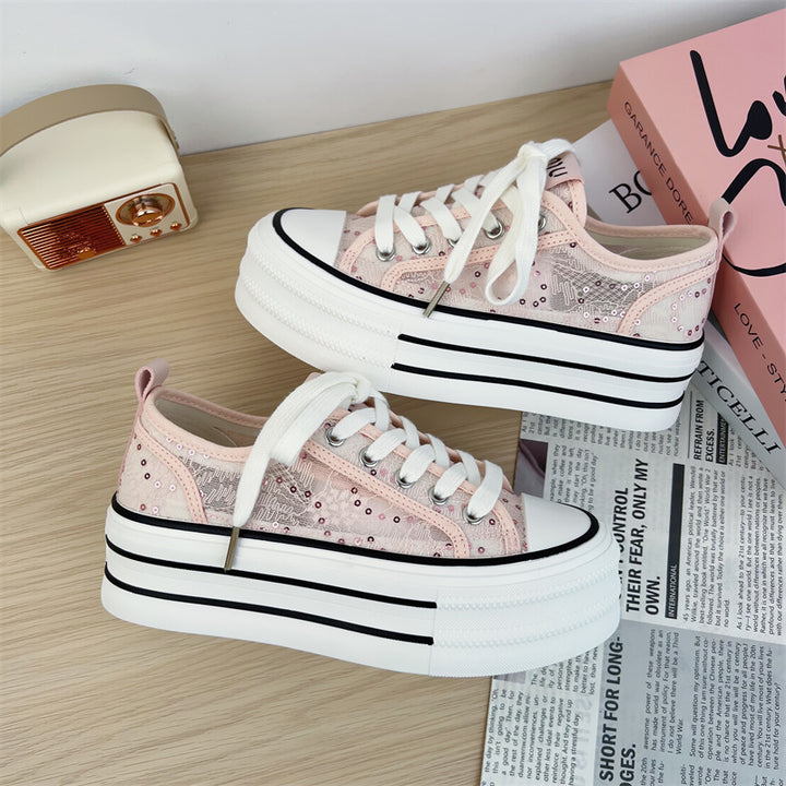 Dame Plateau-Sneaker med glitrende spidsdesign og slidstærk sål Stilla