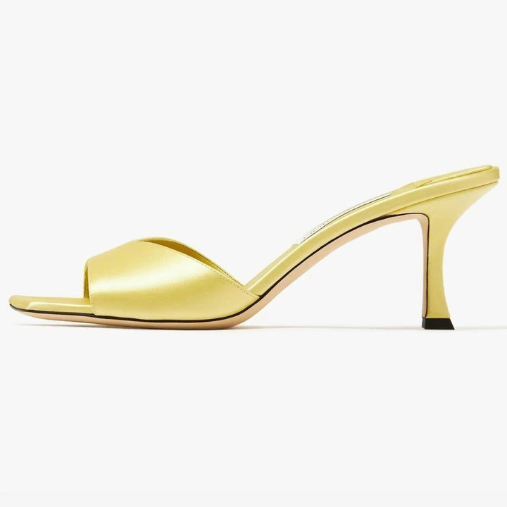 Femme Open-Toe Slide Heels med elegant arkitektonisk design Stilla