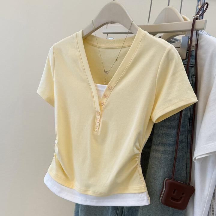 Dame afslappet V-hals knap lukning T-shirt med rynkede sider Stilla