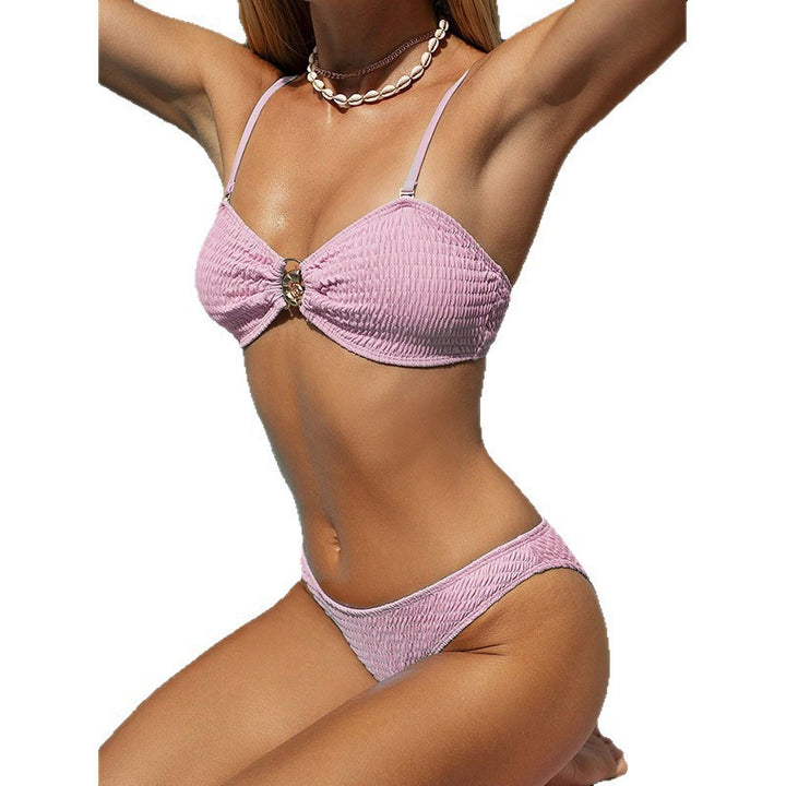 Dame bandeau bikini med raffineret flæsedesign Skovae
