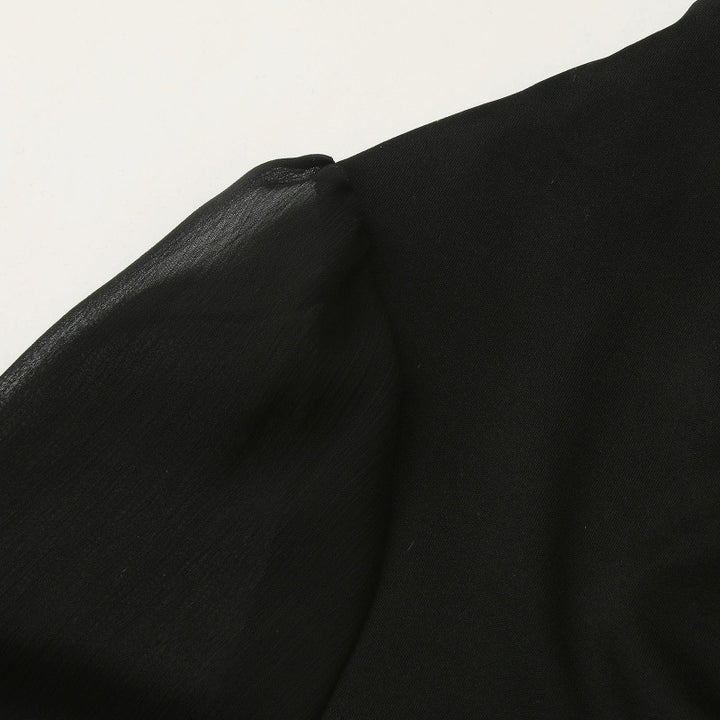 Damer Elegant Cowl Neck Mini Kjole med Klokkeærmer Stilla