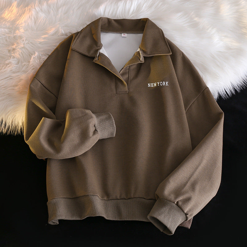 Femme Cropet Polo Sweatshirt med broderet detalje Stilla