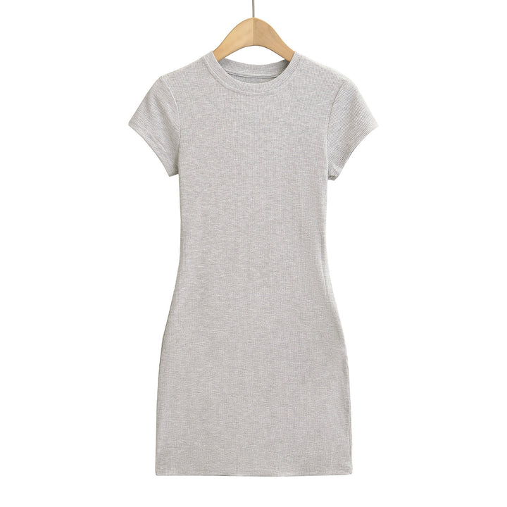 Dame figursyet T-shirt kjole lavet af kvalitets stretchmateriale med kort ærme Stilla