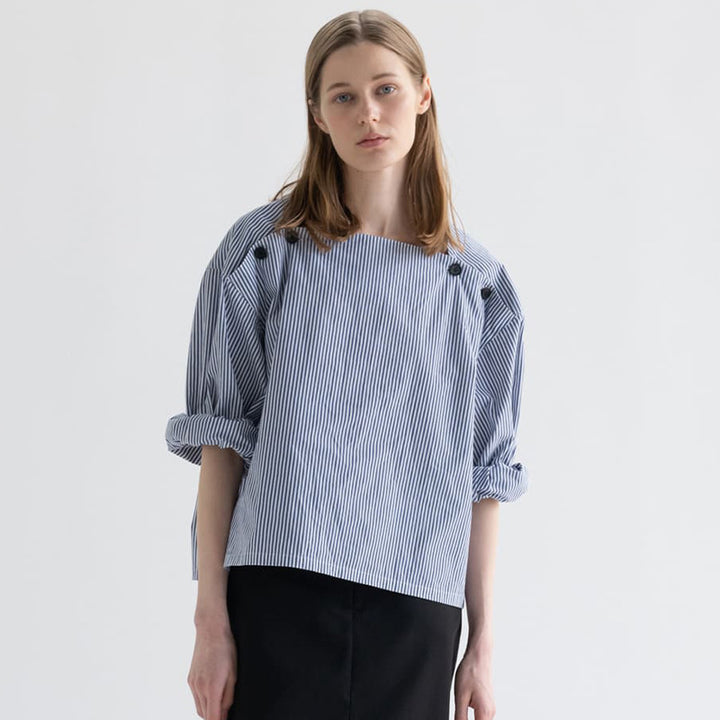 Dame Oversized Bluse med kvadratisk udskæring og dekorative knapper Stilla