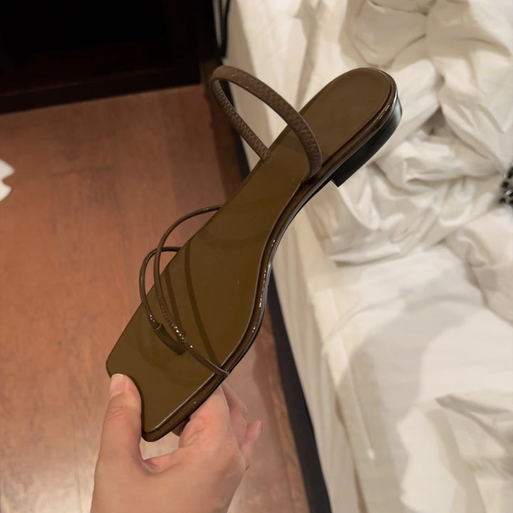 Dame moderne minimalistiske slide sandaler med elegant tåbånd Stilla