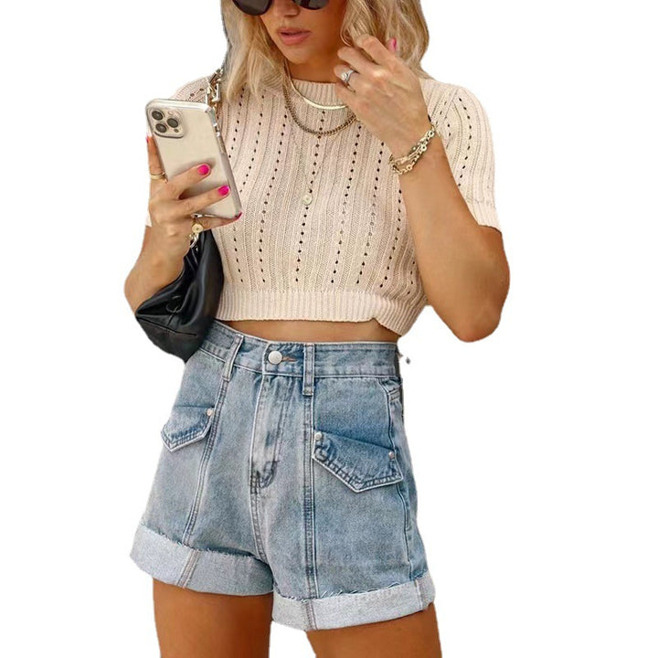 Dame afslappede denim shorts i moderne high-waist stil med omviklet kant og praktiske lommer Stilla
