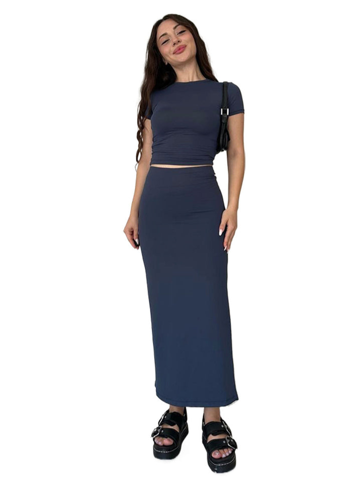 Dame to-delt sæt med crop-top og figursyet nederdel Stilla