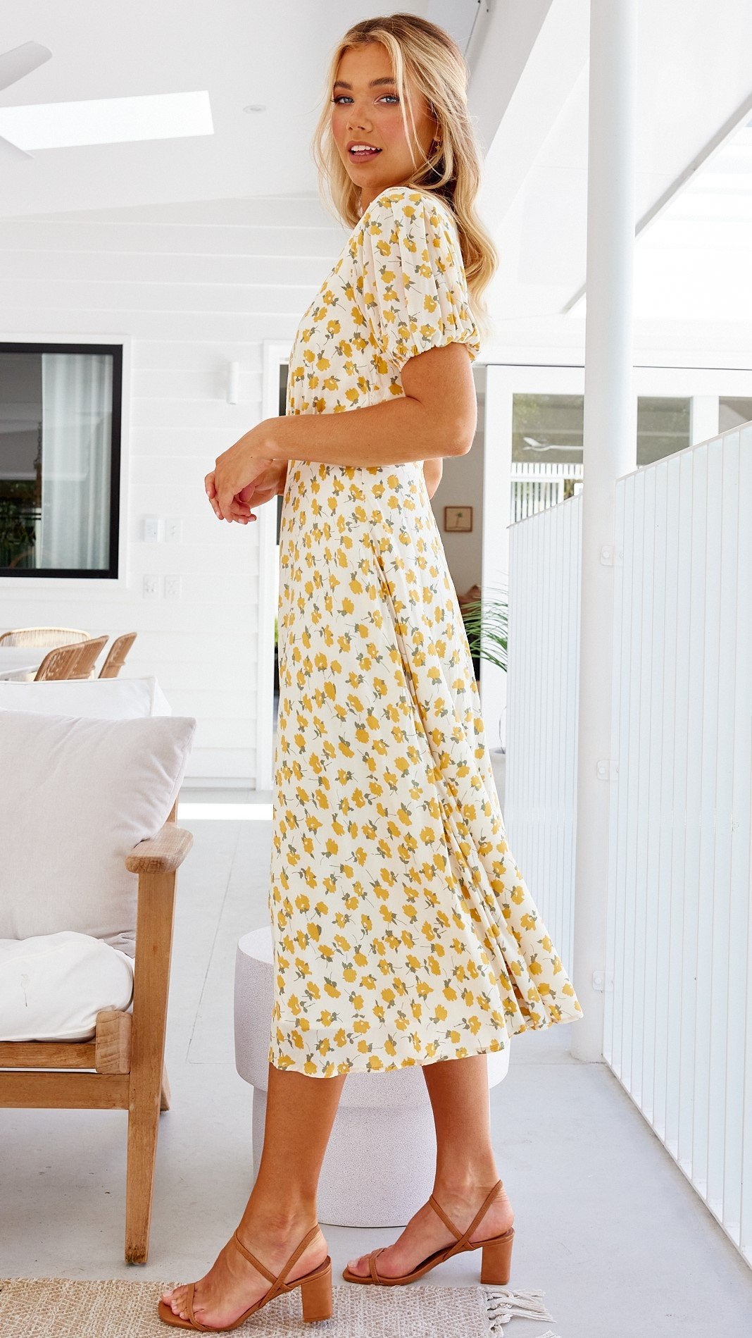 Damer Floral Print Midi-Kjole med Flæsekant Stilla