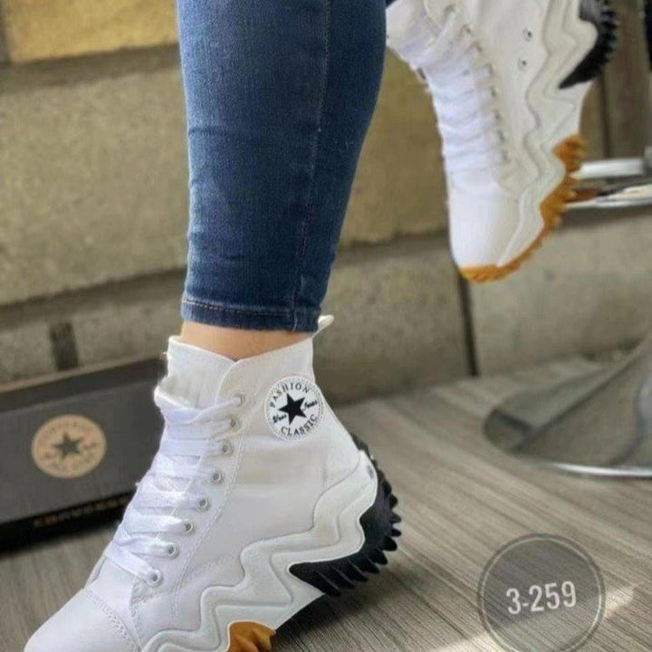 Dame Sporty High-Top Sneakers med unikt bølgeprofil og åndbar konstruktion Stilla