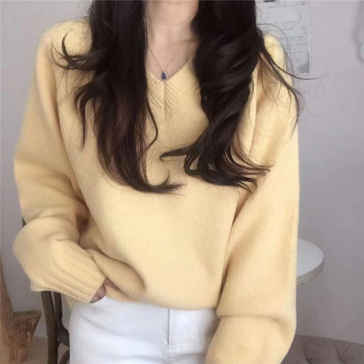 Kvindernes chunky strik V-hals sweater med en afslappet pasform og oversized ærmer Stilla
