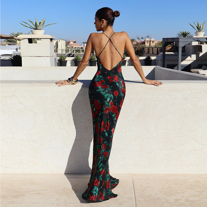 Dame figursyet Maxikjole med blomsterprint og halterneck-design Stilla
