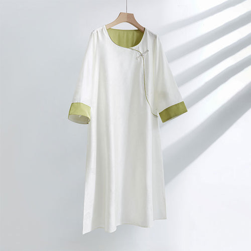 Dame bluse top med blomstret relief og elegant knaplukning Stilla
