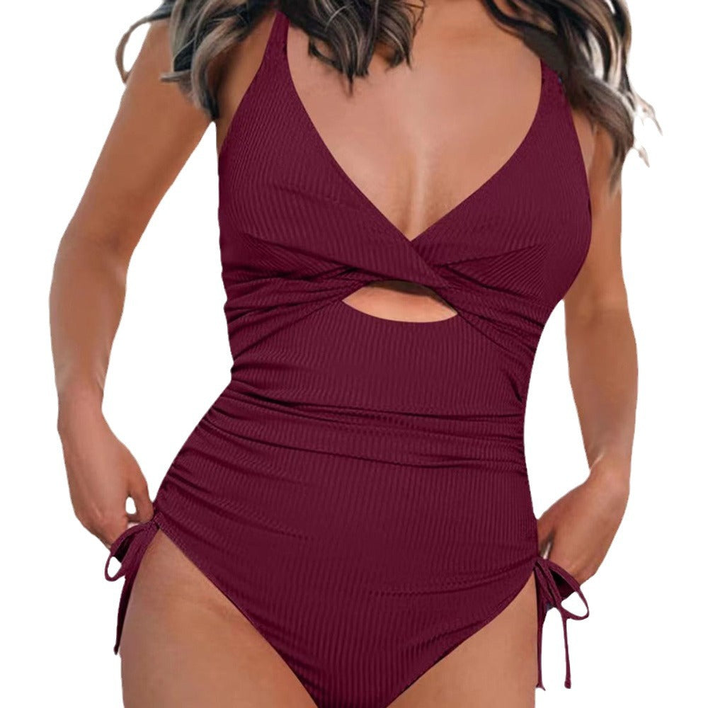 Dame En-delt Badedragt med moderigtige Cut-Out og justerbare stropper Skovae