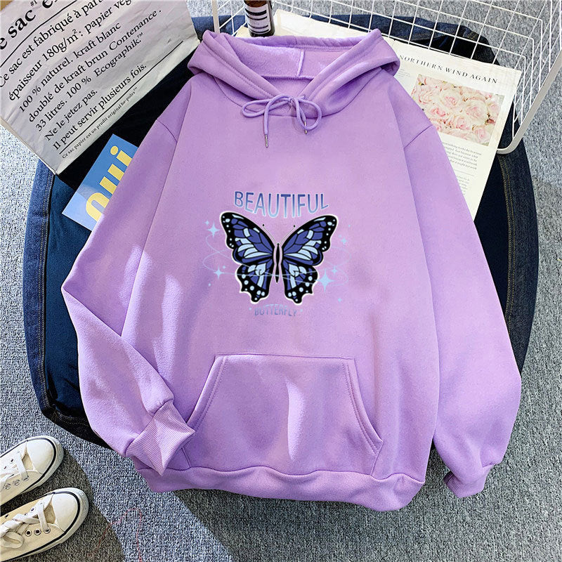 Dame hoodie med kreativt sommerfugledesign Skovae