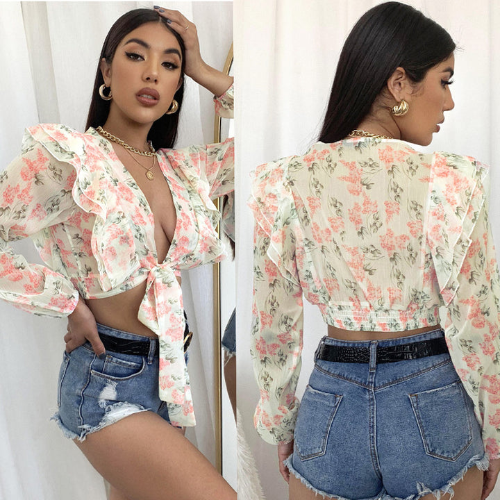 Dame elegant bluse med blomsterdesign og flæsedetaljer Stilla