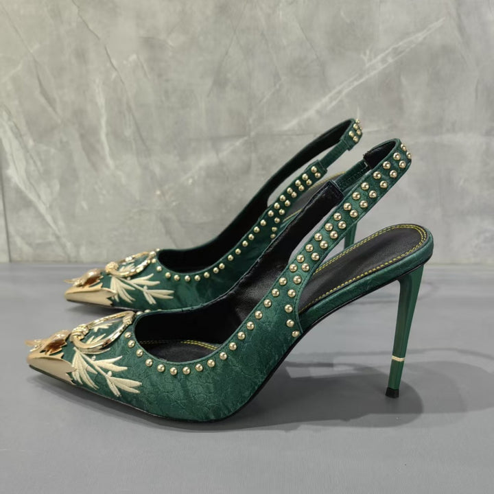 Femme Slingback-hæle med elegante dekorationer Stilla