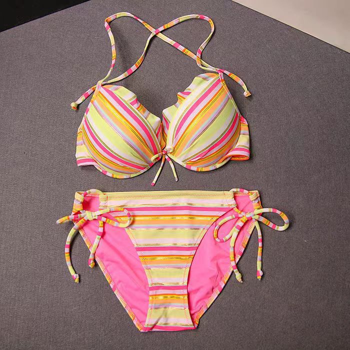 Dame Bikini sæt med raffinerede flæser og trendy stribemønster Skovae