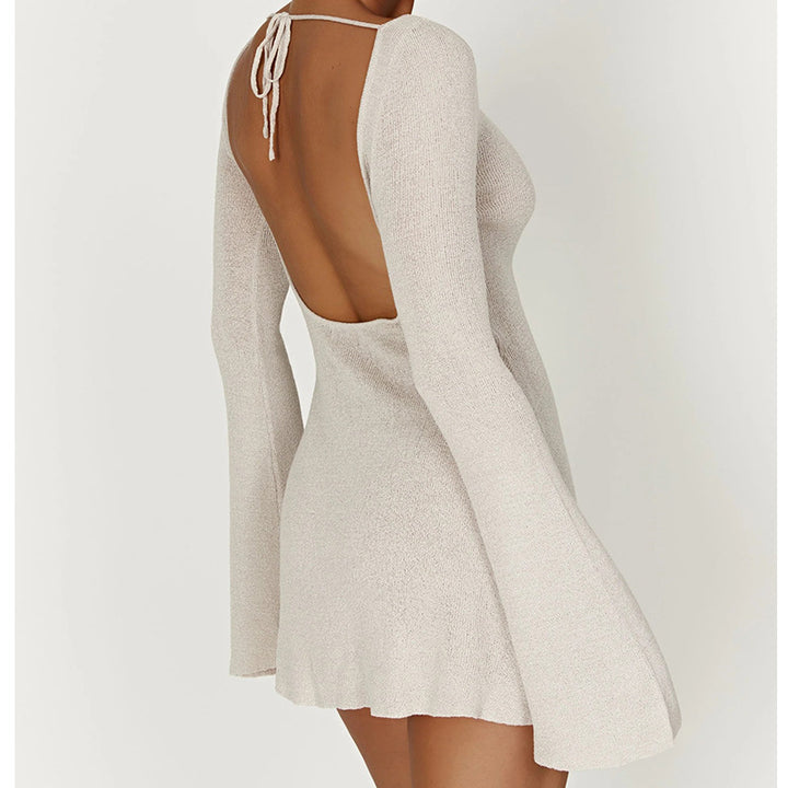 Dame strikkjole med off-shoulder design og elegante ærmer Stilla