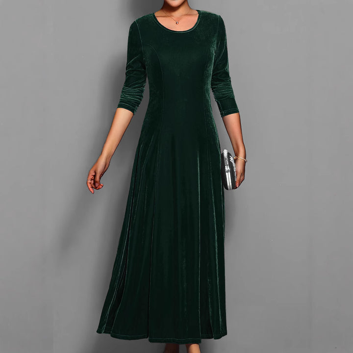 Dame elegant aftenkjole lavet af blød velour Stilla