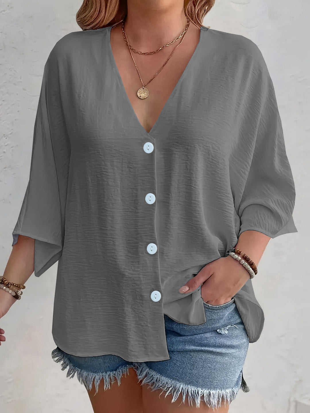 Dame Viskose Oversize-Bluse med V-udskæring og knapdetaljer Stilla