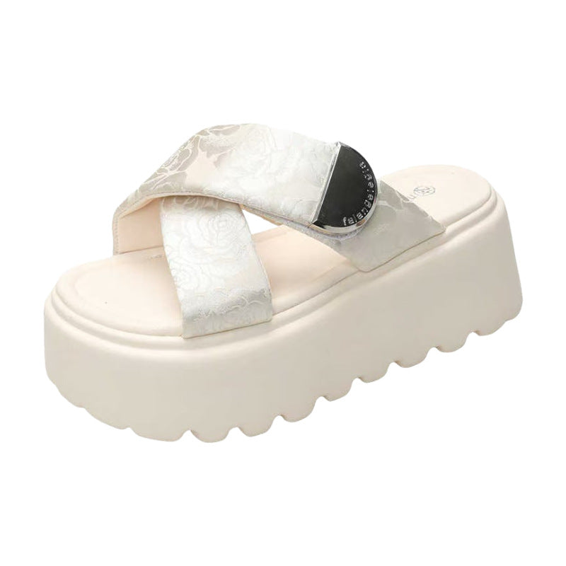 Dame Plateau-sandaler med komfortabel remføring og moderne spænde-design Stilla