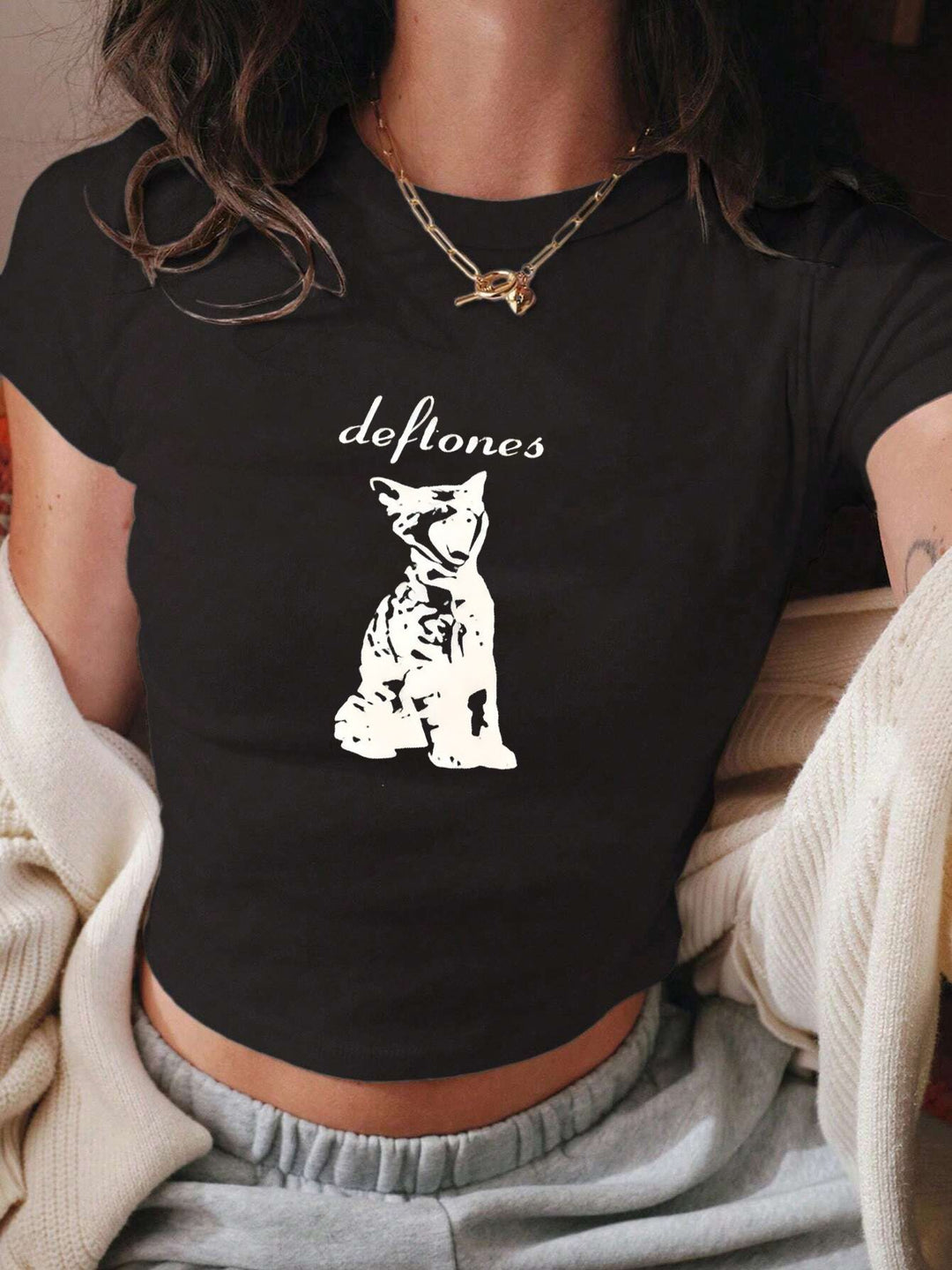 Dame T-shirt med glitrende diskokuglemotiv og tidssvarende sløjfedetalje Skovae