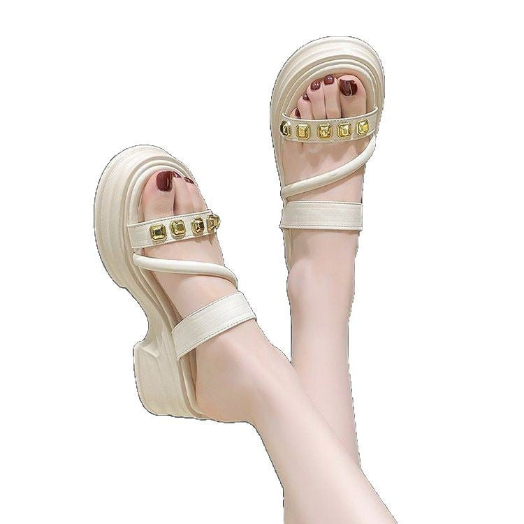 Dame Trendy platform-sandaler med gyldne accenter og komfortabel dæmpning Stilla