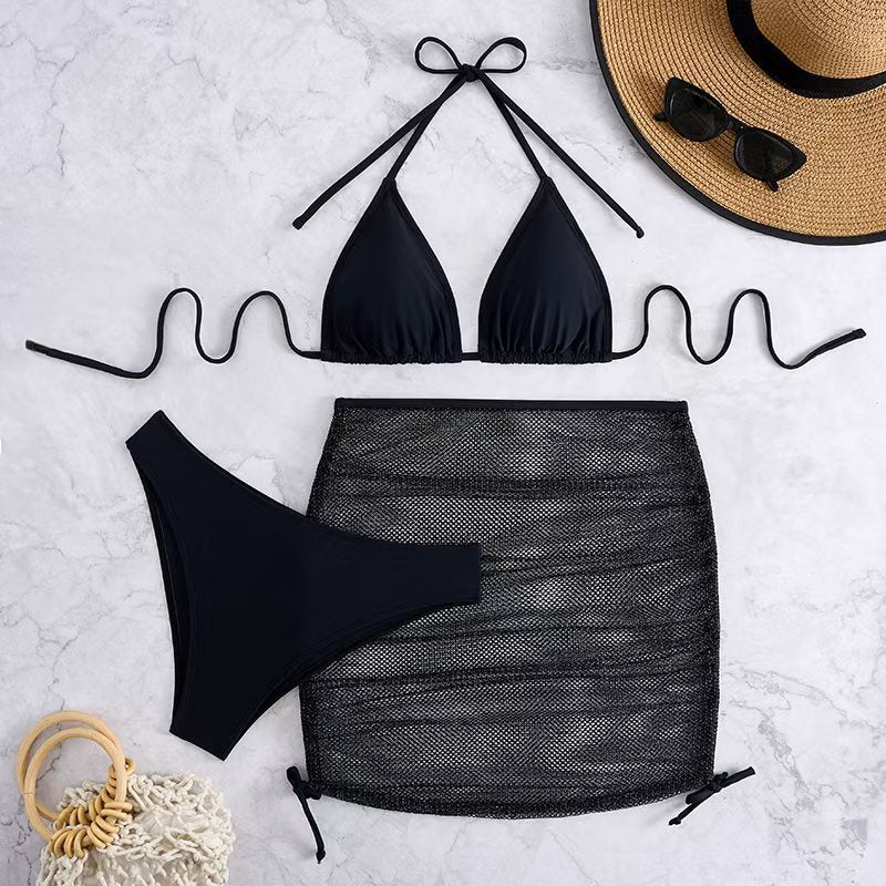 Dame High-Cut Triangel-Bikini med Mesh-Nederdel Stilla
