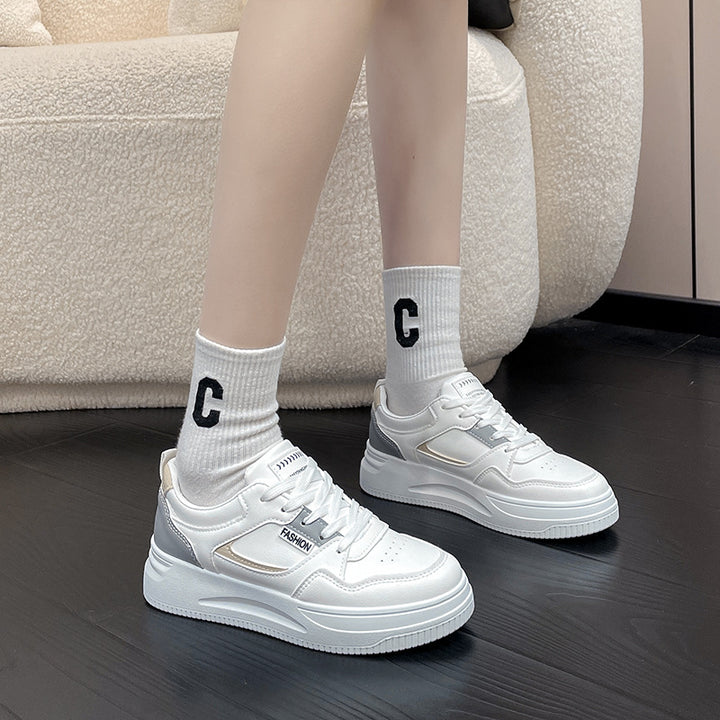 Dame moderigtige sneakers med alsidigt design og tyk sål Stilla