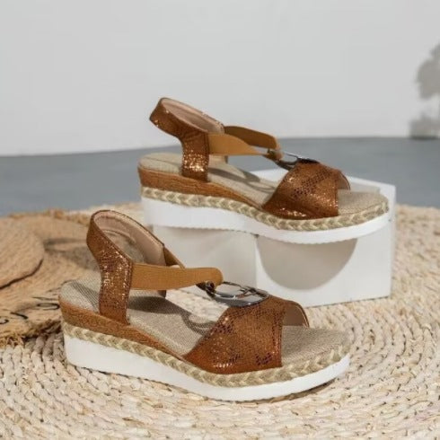 Dame Wedge-Sandaletter med moderigtige glimmer-effekt og justerbart remdesign Stilla