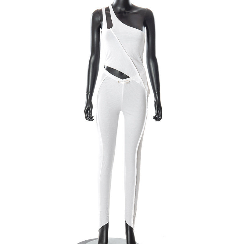 Dame asymmetrisk jumpsuit med moderne cut-out og elegant taljeindsnit Skovae