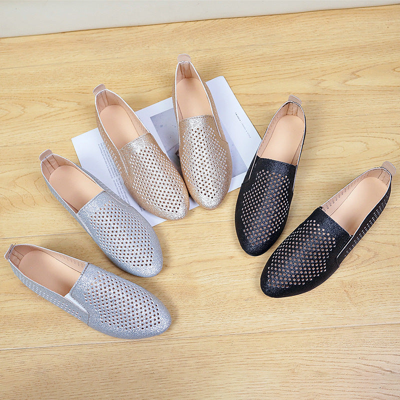 Dame elegante slippers med glitrende overflade og åndbare perforeringer Stilla
