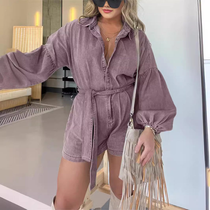 Dame denim jumpsuit med løs pasform og elegante pufærmer Stilla