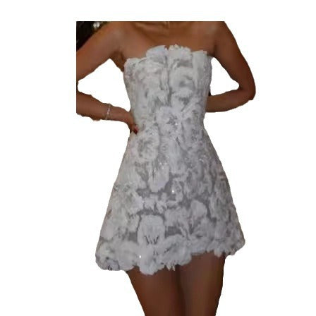 Kvinders mini kjole med blomsterløs appliqué og off-the-shoulder design