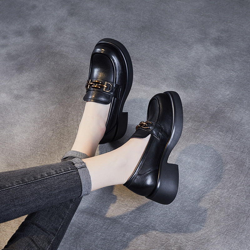Dame Chunky Platform Slipper med kunstfærdig spænde-detalje Stilla
