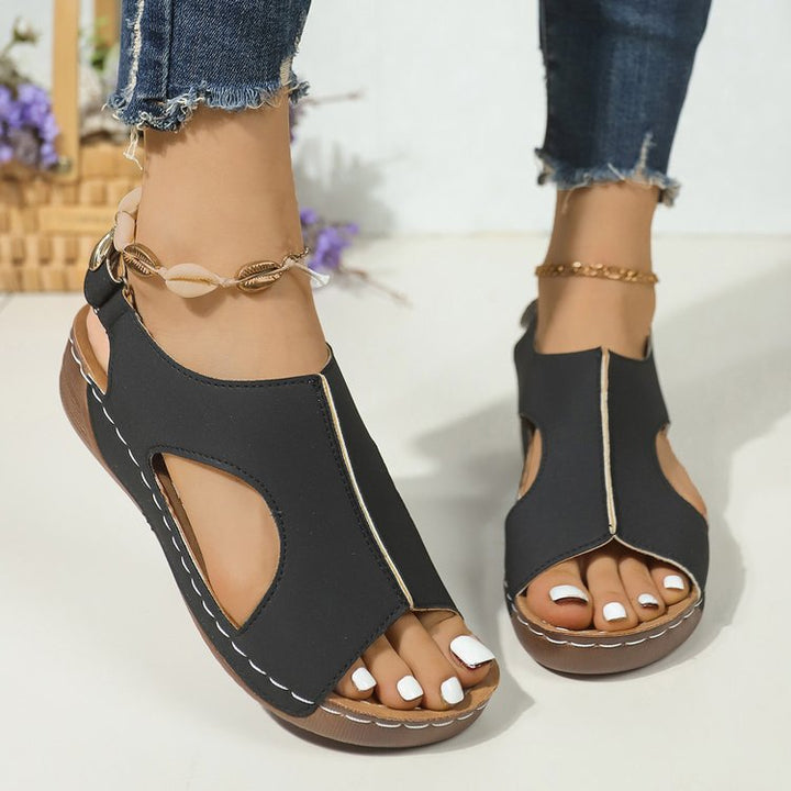 Dame Komfortable Sandaler med elastisk rem og anatomisk fodseng Stilla
