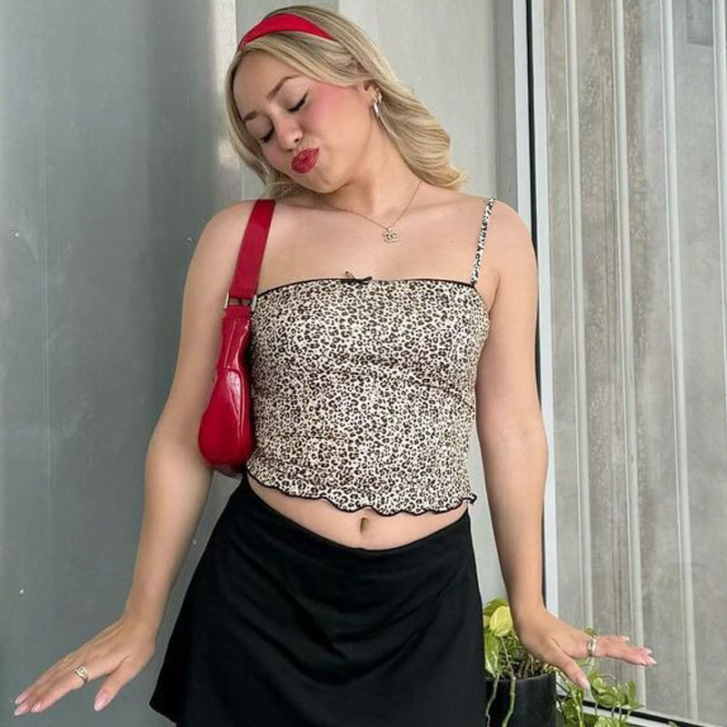 Dame Crop Top med trendy Leo-design og fine stropper Stilla