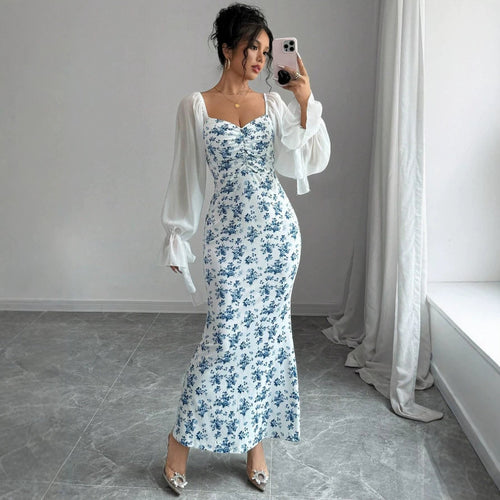 Dame maxikjole med blomsterprint og elegant chiffonoverdel Skovae