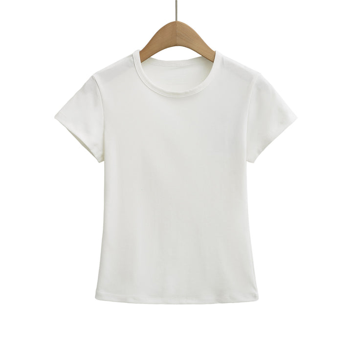 Dame Basic T-shirt med rund udskæring og tætsiddende pasform Stilla