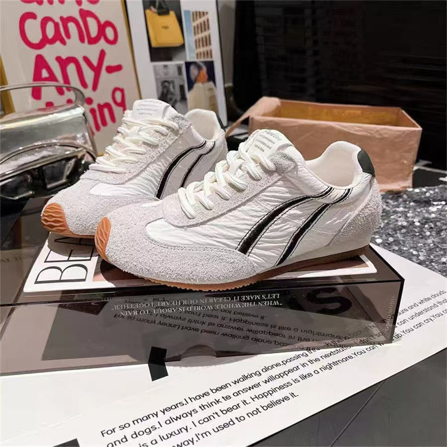 Dame Sneakers i sporty-elegant design med åndbare materialer og/moderne accenter Stilla