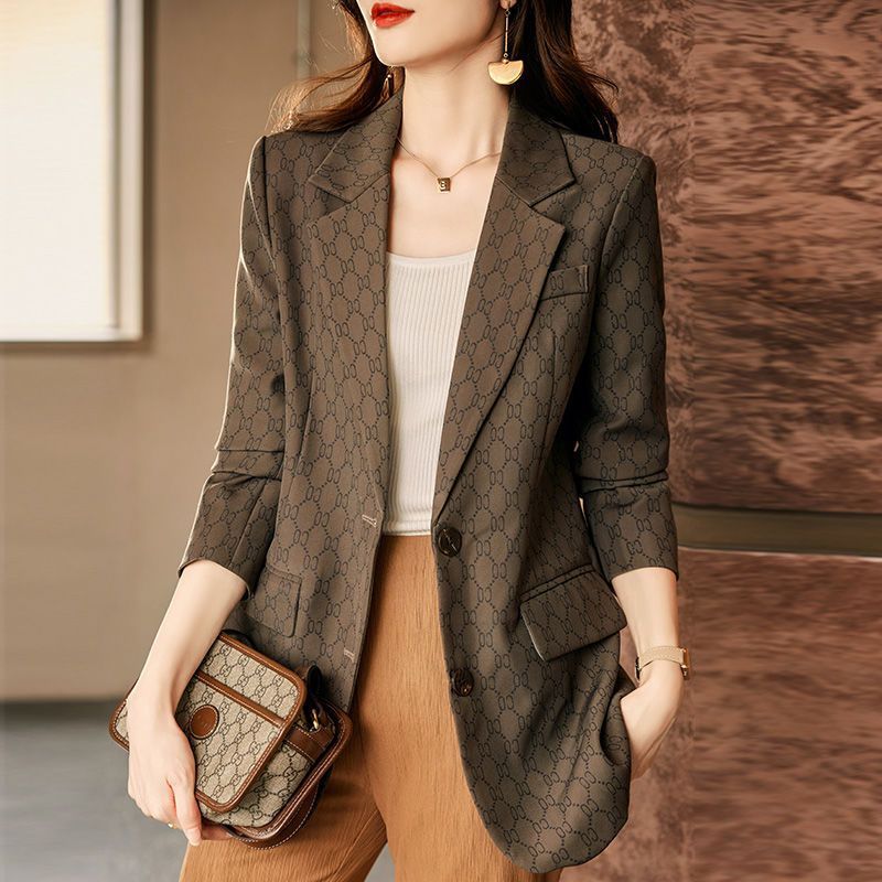 Kvindernes fashionable blazer i elegant design Stilla