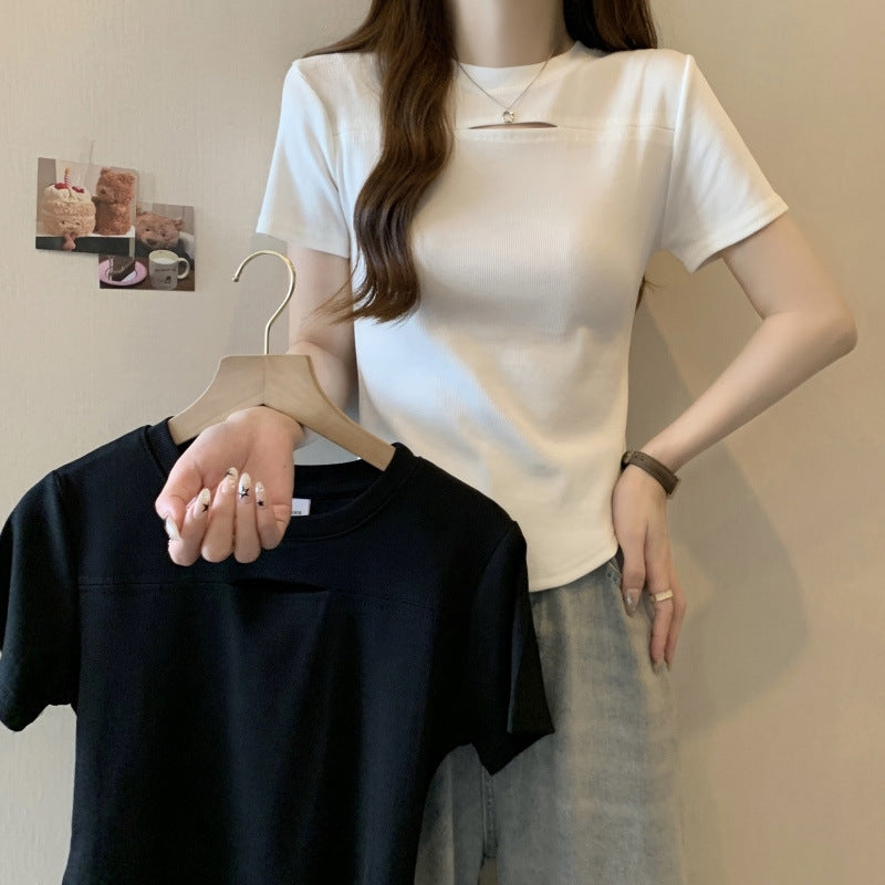 Femme Korte ærmer Rib T-shirt med stilfuld udskæring-detalje Stilla