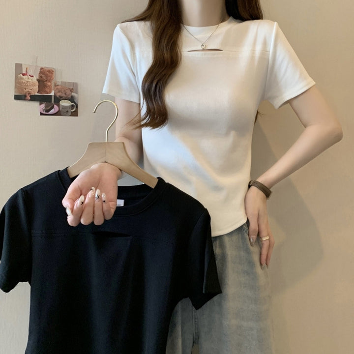 Femme Korte ærmer Rib T-shirt med stilfuld udskæring-detalje Stilla