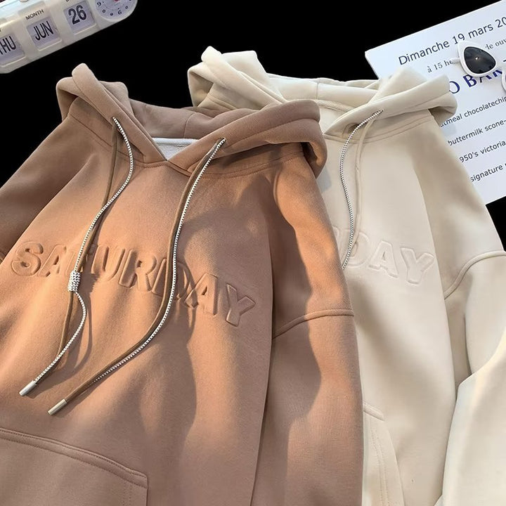 Dame hoodie med indsyet skrift og materialer af høj kvalitet Stilla