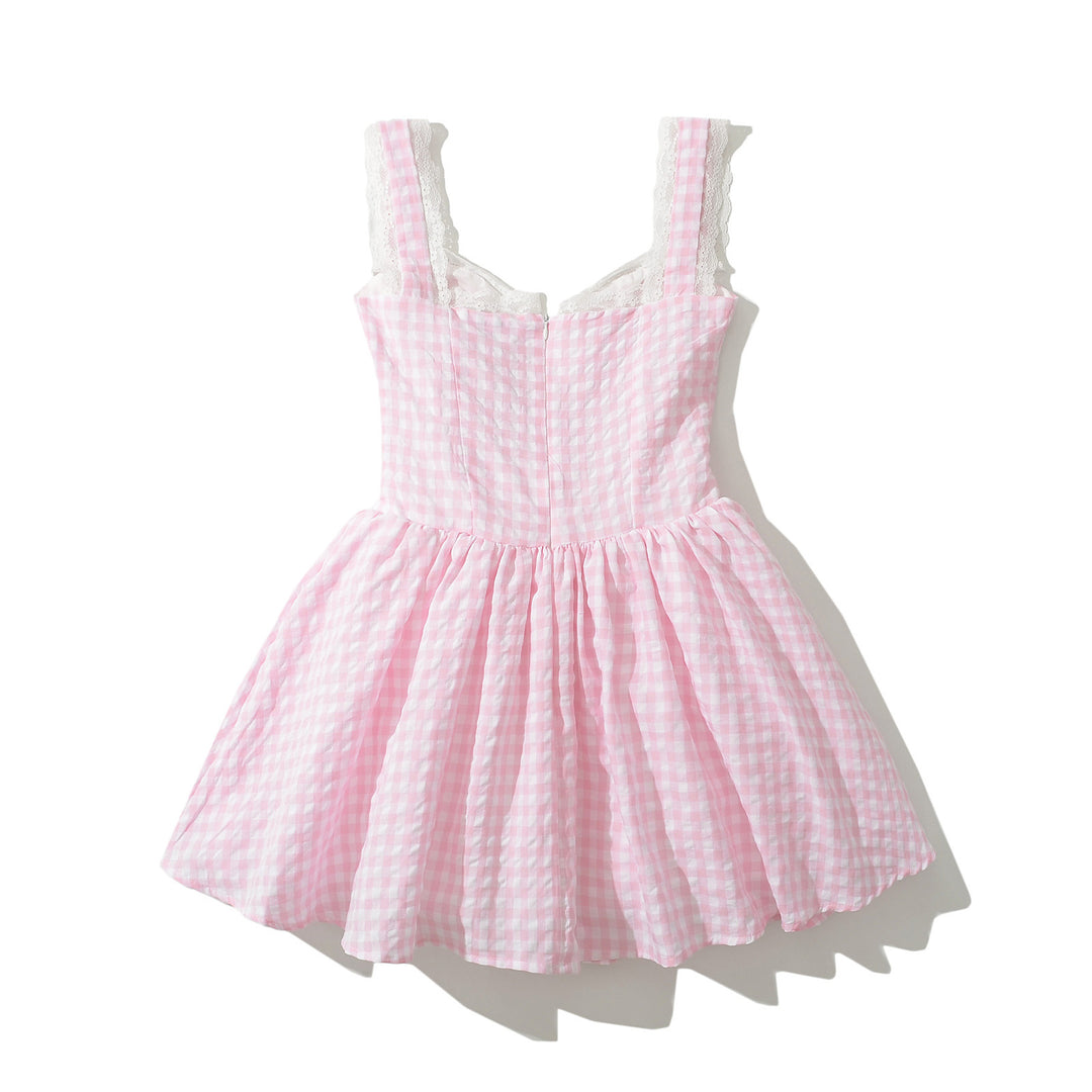 Femme Gingham A-linje kjole med spidsdetalje og knapdetalje Stilla