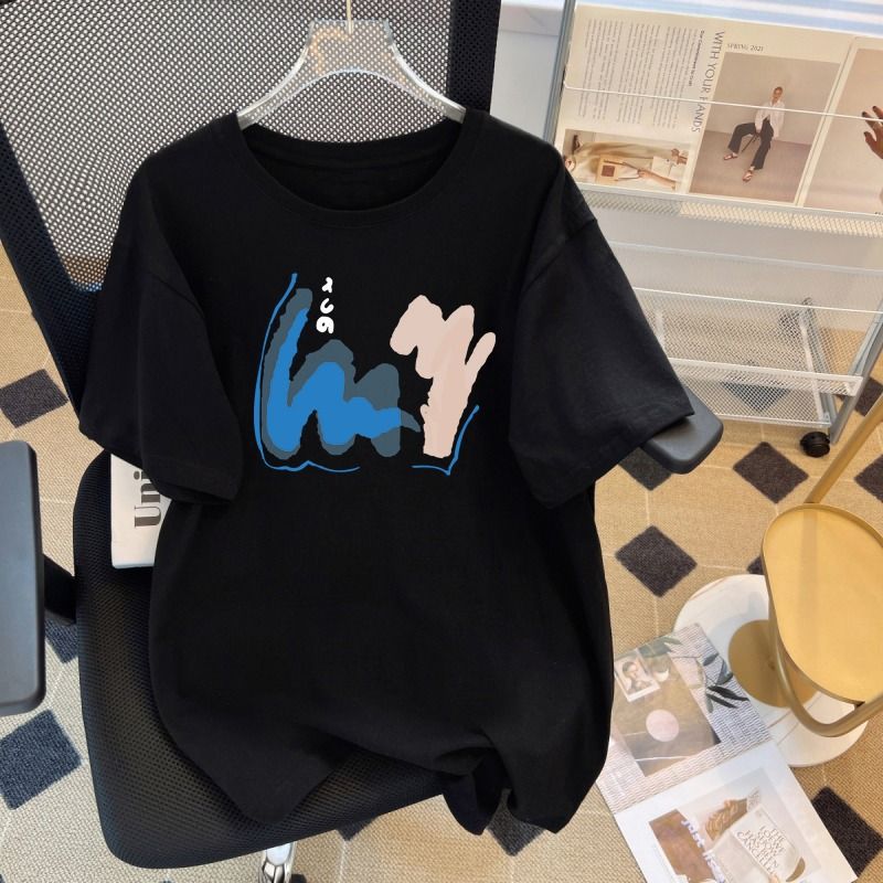 Dame T-shirt med moderne grafikprint og afslappet snit Stilla