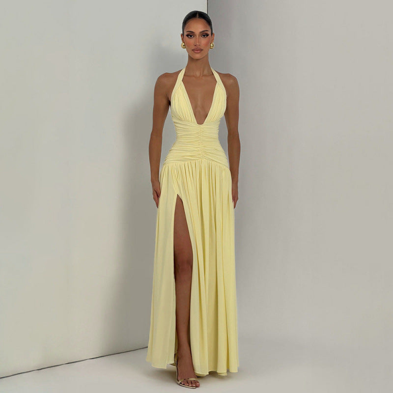 Damen Maxikleid mit tiefem V-Ausschnitt und seitlichem Schlitz Skovae