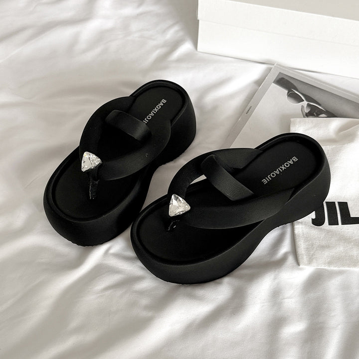 Femme Elevated Platform Flip-Flops Stilla