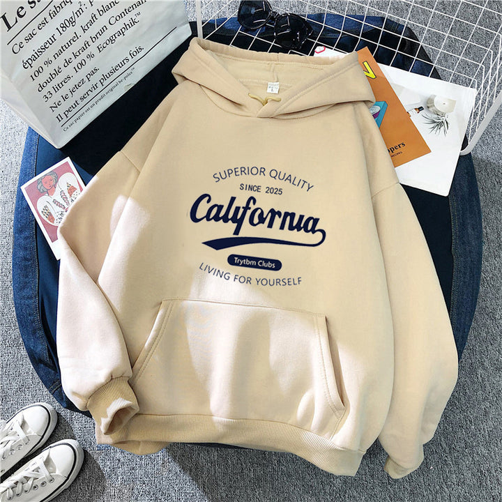 Kvindernes afslappede hoodie med kreativ tekst Skovae