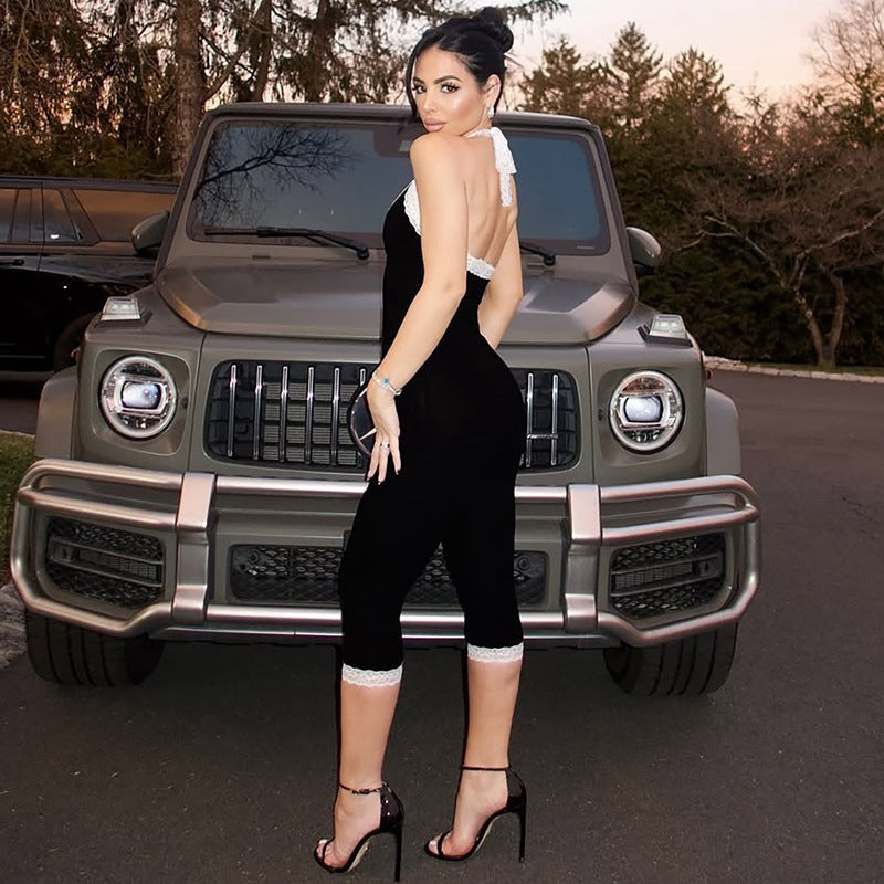Dame Elegant Jumpsuit med spidsdetaljer og figursyet silhuet Skovae